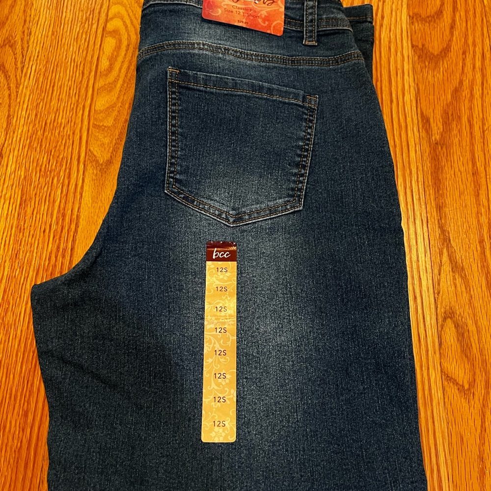 Classic Indigo Women's Slim Jeans